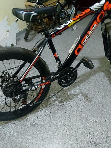 velosiped ev: Velosiped – dağ/şəhər tipli - Çərçivə: qara rəngli, “adidas” loqolu — 5