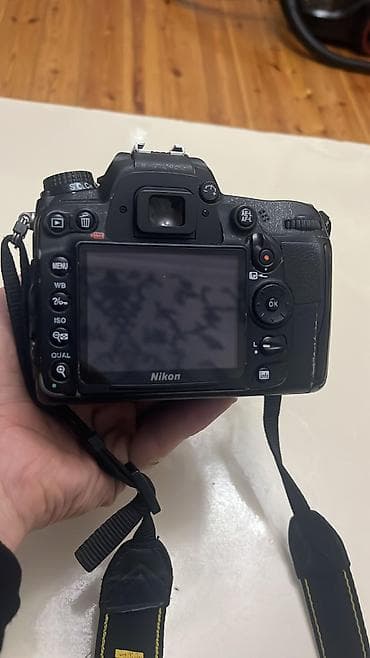 Nikon D7000 DSLR fotoaparat dəsti Nikon D7000, normal vəziyyətdədir lalafo.az -da Nikon D7000 DSLR fotoaparat dəsti Nikon D7000, normal vəziyyətdədir