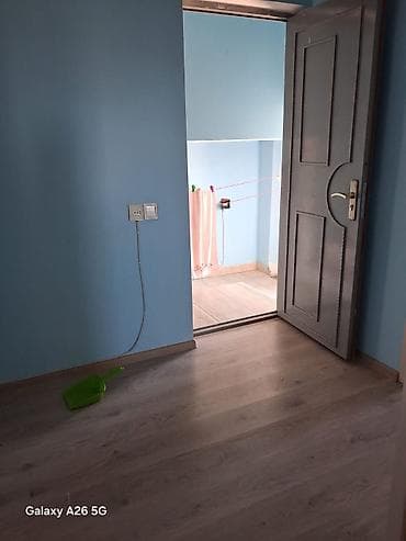 blue city evler: Satılır: Həyət evi və həyət sahəsi - İki mərtəbəli mavi rəngli — 2