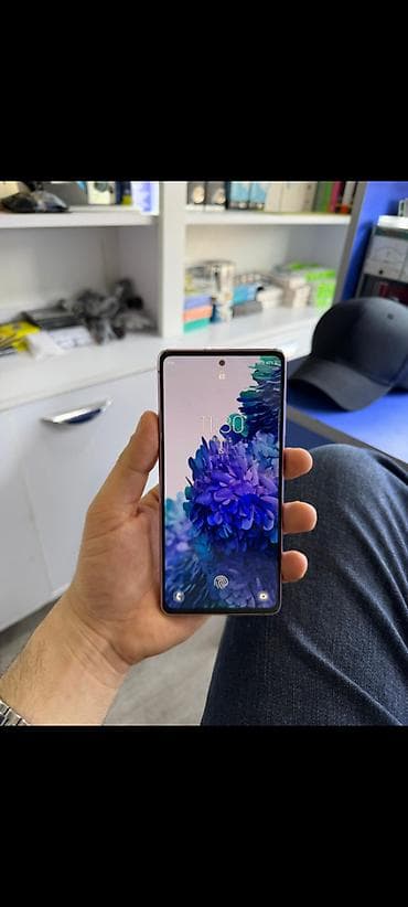 playstation 5 30th: Samsung Galaxy S20, 128 GB, rəng - Qızılı, Barmaq izi, İki sim kartlı, Face ID — 1