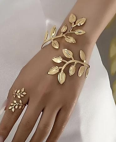 Qızılı rəngdə yarpaq motivli zərgərlik dəsti - Tərkib: 2 hissə –