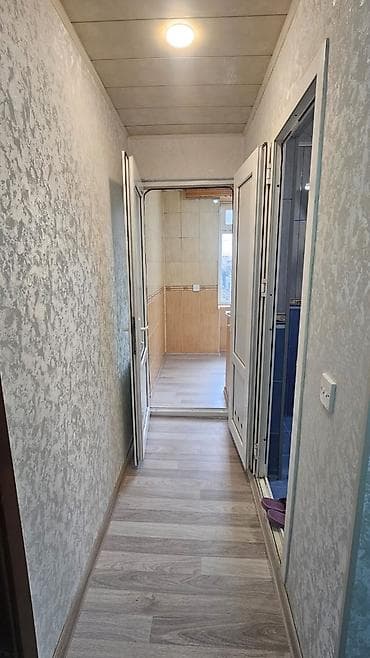 qara qarayev m: 3 otaqlı, Yeni tikili, m. Qara Qarayev, 50 kv. m — 6