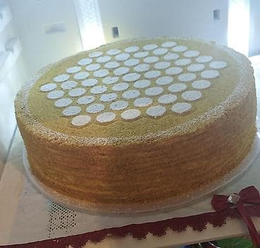 4yas tortu: Ballı tort 1kg 17 azn — 1