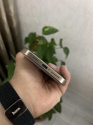 iphone 13 pro max qiymet: IPhone 16 Pro Max, 512 GB, Qızılı, Face ID — 6