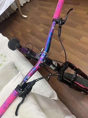 velosiped irşad: Məhsul: fərdiləşdirilmiş dizayn və Shimano hidravlik disk əyləclər — 7
