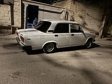 2107 oturacaqlar: VAZ (LADA) 2107: 1.6 l | 1999 il 30000 km Sedan — 4