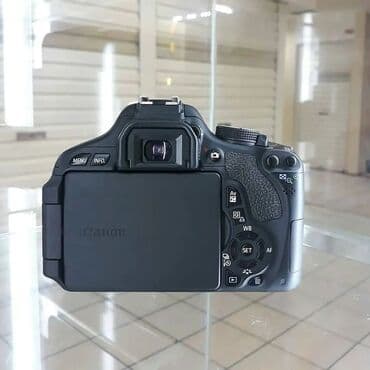 naviqator baki: CANON EOS 600D EF-S 18-55 |||KIT 18 mln piksel. Ev üçün alınıb. Demək — 3