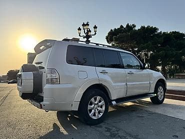 turbo az 06 ucuz: Mitsubishi Pajero: 3.5 l | 2011 il 237400 km Ofrouder/SUV — 3
