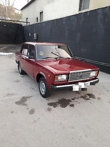 vaz baqaj: VAZ 2107, tünd albalı rəngli sedan. Texniki və vizual xüsusiyyətlər — 5