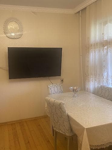 bine sovxoz evler: Bakı, 8-ci mikrorayon, 2 otaqlı, Köhnə tikili, m. Azadlıq Prospekti, 57 kv. m — 10