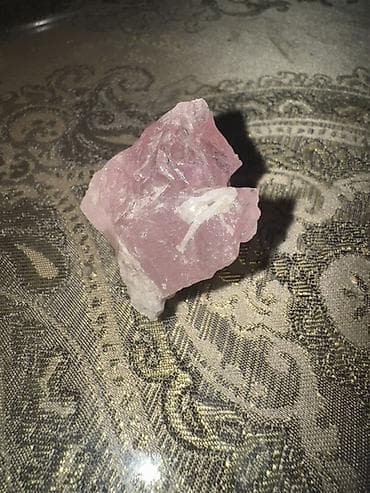 фото: Təbii çəhrayı kvars daşı (rose quartz) – xam/parça halında — 1