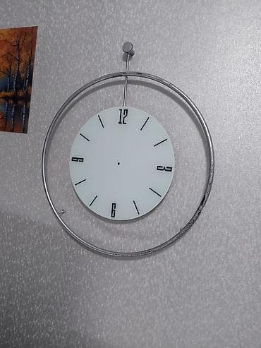 Ev saatları: Divar saatları, Mayatnik — 1