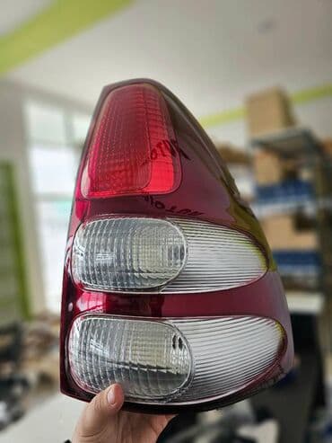 toyoto prado: Toyota — 1