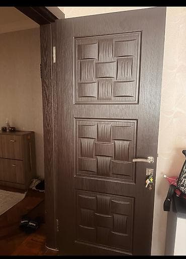 Qapı satılır 4 ededdi Ölçü: 200 × 90 Rəng: Qəhvəyi Vəziyyət lalafo.az -da Qapı satılır 4 ededdi Ölçü: 200 × 90 Rəng: Qəhvəyi Vəziyyət