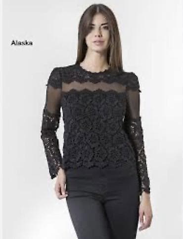 Qara krujeva bluz – “Alaska” modeli - Rəng: tam qara - Dizayn: ön və — 1