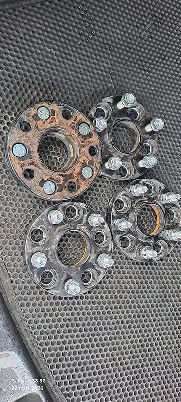 15 disk təkər: Məlumat - Təkər diski üçün ara spacer dəsti (4 ədəd) - Ölçü: 20 mm - — 4