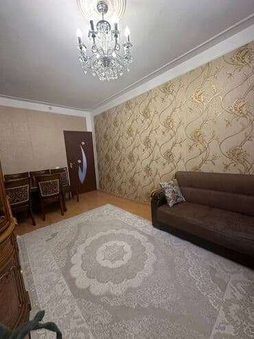 dasinmaz emlak agstafa: Bakı, Yeni Günəşli Massiv B, 3 otaqlı, Köhnə tikili, 60 kv. m — 1