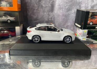 metbex tavan modelleri: Коллекционная модель BMW X4 series F26 Melbourne Silver 2015 Dealer — 15