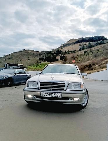 disk teker mercedes: Mercedes-Benz C 200: 2 l | 2000 il Sedan — 9