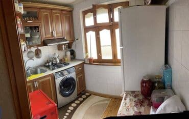 ilkin odənişsiz evler: Bakı, 2 otaqlı, Köhnə tikili, m. Neftçilər, 49 kv. m — 5