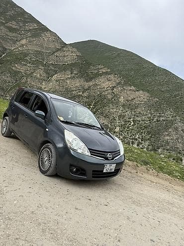 led isiq: Nissan Note: 1.5 l | 2011 il Hetçbek — 9