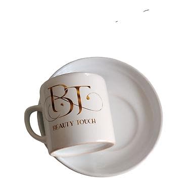 ağ sarucka: Подарочная кофейная чашечка с блюдцем в своей коробочке и — 6