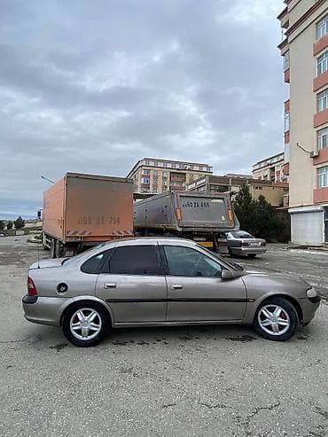opel vectra 1995: 1997 2 mator aftomat kuza mator karopka ela,beznomer 3000+100ofis — 4