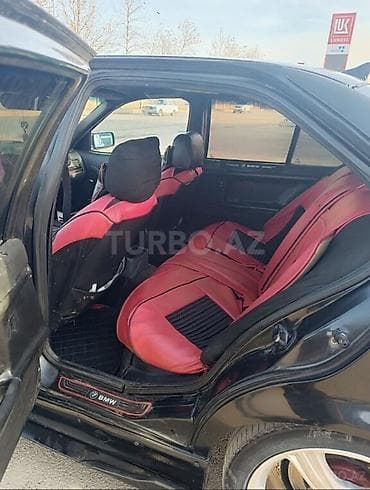 iki teker: BMW 320: 2 l | 1993 il Sedan — 7