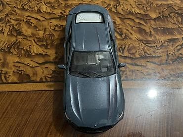 BMW 8 Series M840i kupesi – metal kolleksiya modeli - Miqyas: təxmini — 2