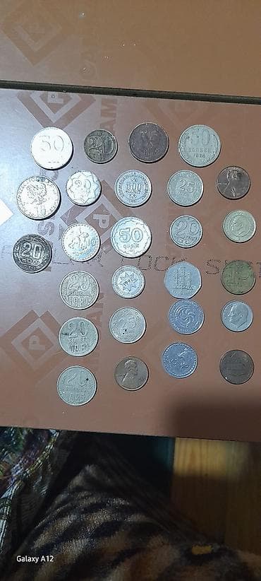 Mövzu: Koleksionerlər üçün qarışıq xarici sikkələr dəsti Təsvir: - — 3
