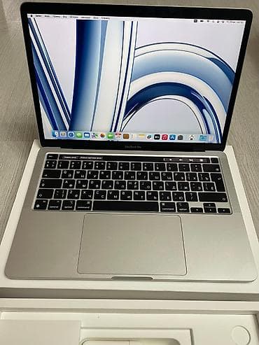 ssd 4 tb: Apple MacBook Pro 13" (gümüş rəng) – M1 nəsli Xüsusiyyətlər: - 13.3" — 1