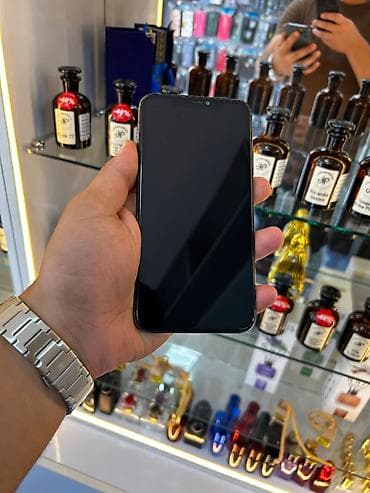 sade telefon: IPhone 11 Pro Max, 64 GB, Matte Midnight Green, Simsiz şarj, Face ID — 2