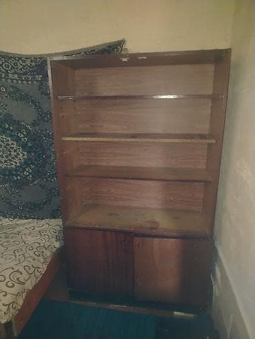 sabuncu bazari: Kirayə üçün sadə, mebellə təchiz olunmuş otaq Təsvir: - 1 otaq: 1 — 2