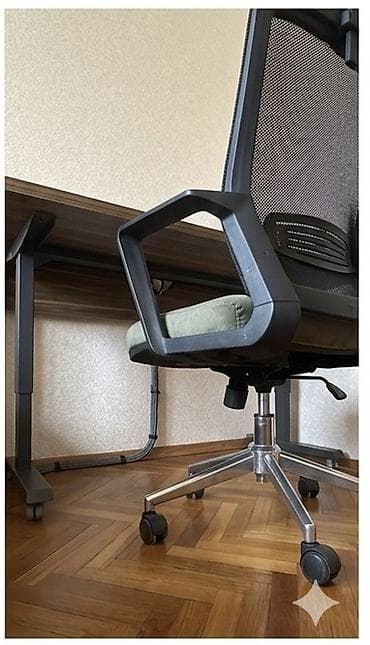ofis kreslo: Təkərli, Qolları tənzimlənmir — 3