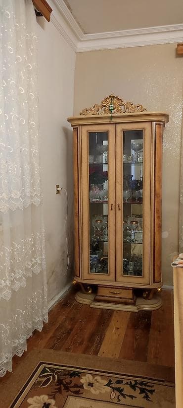 tom qab: Klassik qonaq otağı mebel dəsti - Material: təbii ağac teksturalı — 2