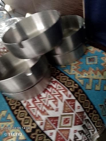 ev etirleri: Paslanmayan poladdan külqabı dəsti 6 denedir. 5 manata satlr. 1 2 defe — 2