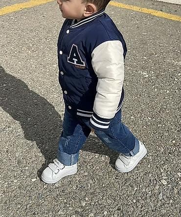 qiw geyimleri: Uşaq üçün kollec üslubunda bomber gödəkçə.LC waikikiden alinib 12-18 — 2