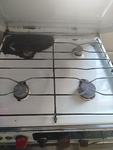 Qaz sobası Ayrıca dayanan, 4 gözlü, Təmirə ehtiyacı var