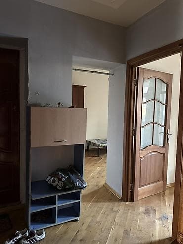 gəncə kiraye ev: Gənclik metrosunun çıxışındakı badamli binasına 4 xanım otaq yoldaşı — 7