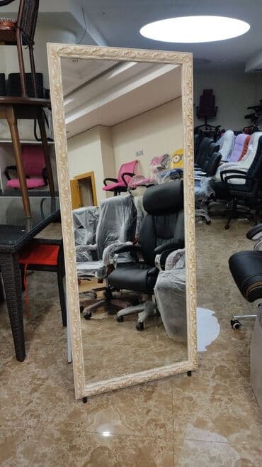 guzgu tek: Güzgü Döşəmə üstü, Oval, Çərçivə ilə — 4