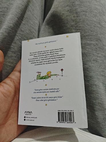 Kiçik Prins" mini kitabı təzədir. İstəyən olsa, yaza bilər. Qiyməti: 4 — 2