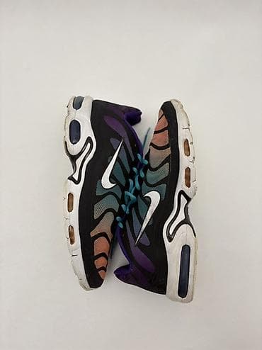 Qadın geyimləri: Nike Air Max Plus (TN) idman krossovkaları - Model: Air Max Plus — 2