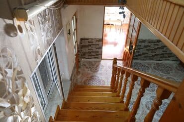 qutqaşınlı küçəsi: 6 otaqlı, 300 kv. m, Orta təmir — 35