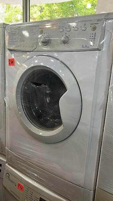 Paltaryuyan maşın Indesit, 5 kq, Avtomat, Qurutmasız