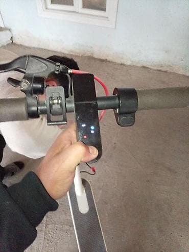 Velosiped ehtiyyat hissələri: Skuter şəkildə balaca görsənir ən yekələrdəndir batariyasi ölüb oda 90 — 6