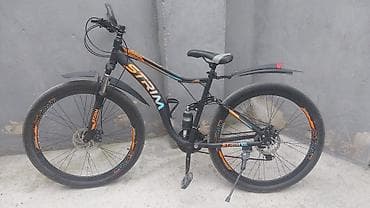 Аристоны: - Ariston qazla işləyən su qızdırıcısı, 24L ötürücülük. Ön paneldə — 2