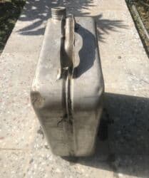 şüşə banka istehsalı: Metal yanacaq bidonu - Material: qalın metal (sinklənmiş səthli) - — 3