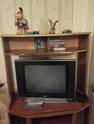 Künc Tv altlığı, Polkalı, Laminat