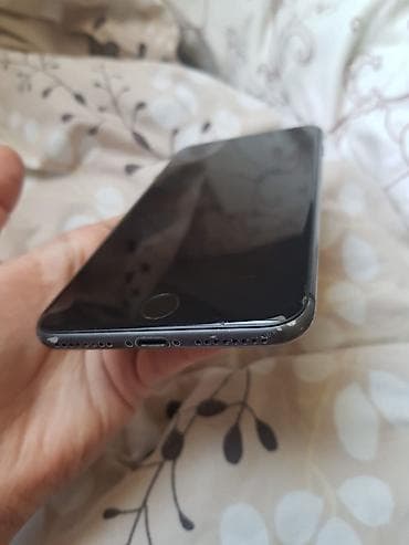 ipad pro m5: IPhone 8 Plus, Qara, Barmaq izi — 6