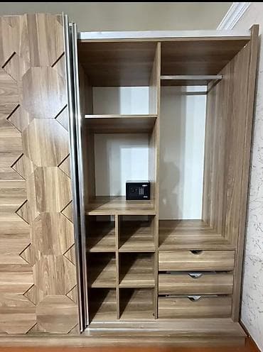 Sürgülü qapılı geyim dolabı.Material: ağac teksturalı laminat (isti — 2